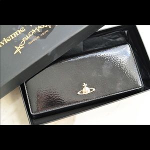 🔚SOLD 💯Authentic Vivienne Westwood wallet